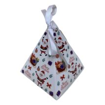 fehér karácsonyi piramis ajándékdoboz vegyes mintákkal és 4 db Lindt csokigolyóval