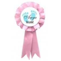 Anya Leszek Babaváró Szalagos Kitűző KISFIÚ - pasztell pink szalaggal