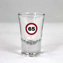 65-ös Számos Sebességkorlátozó Szülinapi Feles Üvegpohár